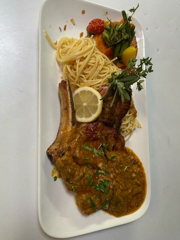 Bombay Beef cutlet , vegetable curry souce with spaghetti